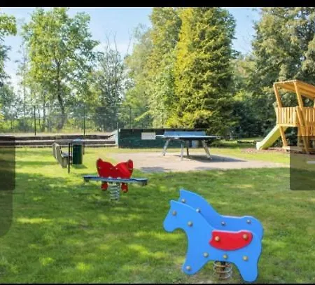 Bos Bungalow Zonnetje 93 ホリデーパーク *